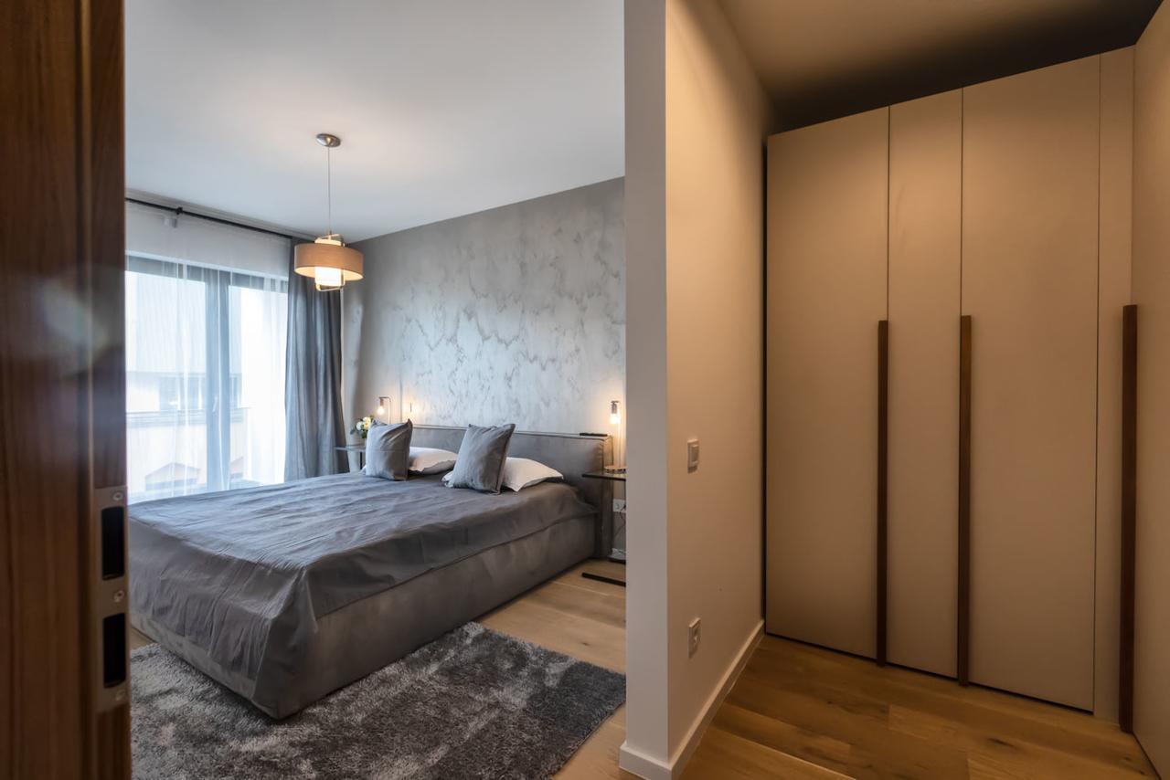 Cosmopolit Booking Braşov Exterior foto