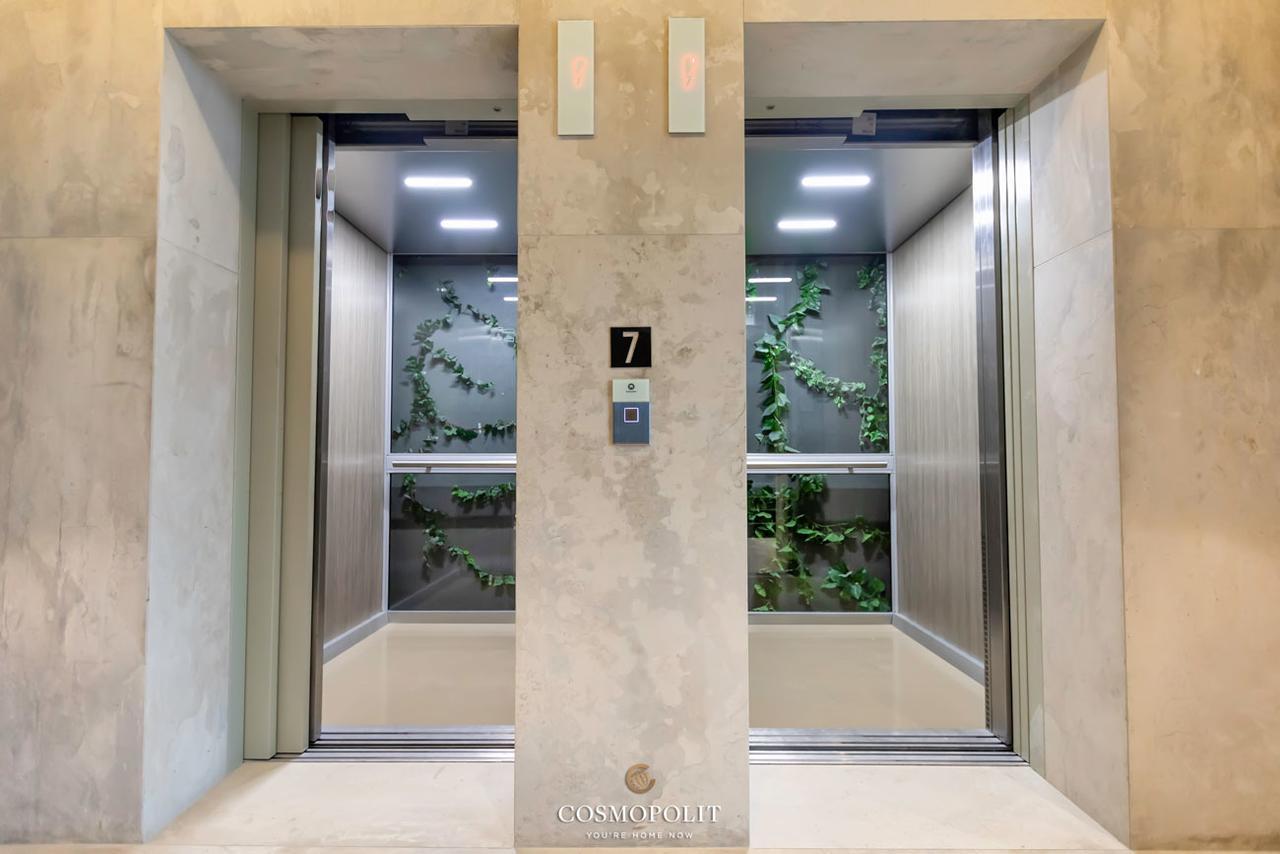 Cosmopolit Booking Braşov Exterior foto