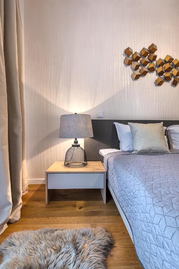 Cosmopolit Booking Braşov Exterior foto